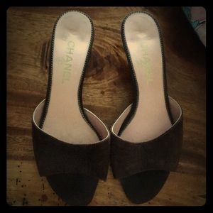 Chanel kitten pinup slides suede chocolate 37